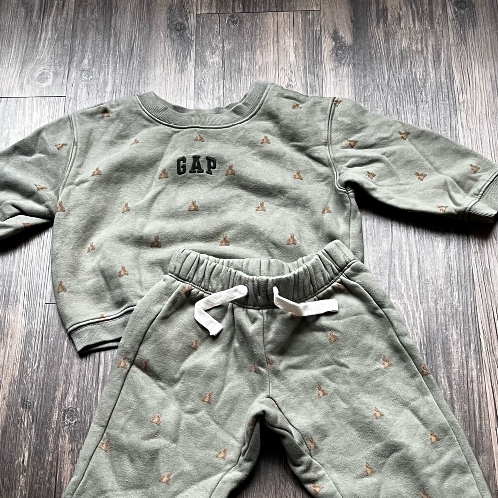Baby GAP Green Sweatshirt and Joggers